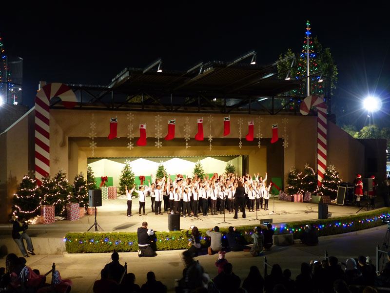 Holiday Snow Village 2015 22